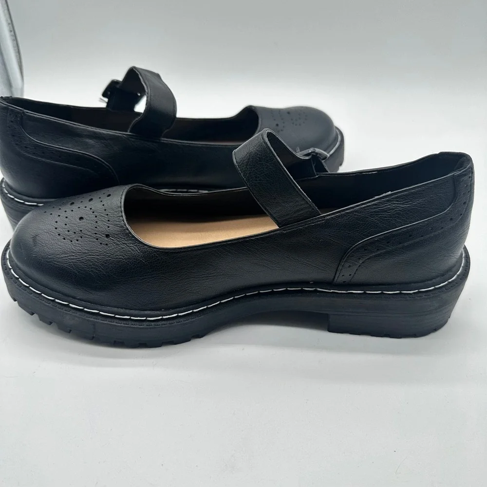 Torrid Black Faux Leather Perforated Mary Jane Flats Lug Sole 11WW - Picture 9 of 13